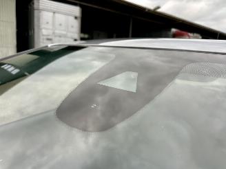 Citroën C3 1.2 PureTech 83pk C-Series - navi - line assist - clima - cruise - apple carpl - 66dkm nap - licht + regensensor picture 7