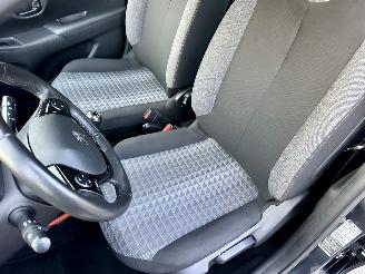 Peugeot 108 1.0 e-VTi 72pk Active 5drs - 96dkm nap - airco - led - elektr pakket - aux - usb - privacy glass - bwjr 2021 picture 40