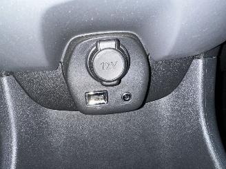 Peugeot 108 1.0 e-VTi 72pk Active 5drs - 96dkm nap - airco - led - elektr pakket - aux - usb - privacy glass - bwjr 2021 picture 24