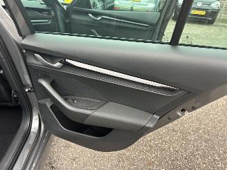 Skoda Octavia RS 2.0 TSI 265pk Aut + F1 Combi - pano - crystal light - front + line + side assist - virtual - 19 inch - keyless picture 69