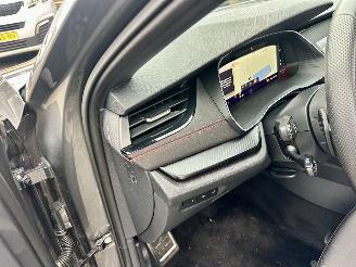 Skoda Octavia RS 2.0 TSI 265pk Aut + F1 Combi - pano - crystal light - front + line + side assist - virtual - 19 inch - keyless picture 57