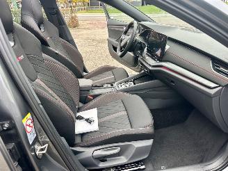 Skoda Octavia RS 2.0 TSI 265pk Aut + F1 Combi - pano - crystal light - front + line + side assist - virtual - 19 inch - keyless picture 66