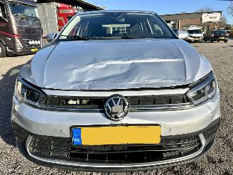 Volkswagen Polo 1.0 TSI 95pk Life 5drs - 76dkm nap - front + line assist - acc - pdc v+a - airco - cruise - carplay - lmv picture 3