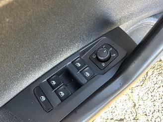 Volkswagen Polo 1.0 TSI 95pk Life 5drs - 76dkm nap - front + line assist - acc - pdc v+a - airco - cruise - carplay - lmv picture 23