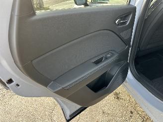 Renault Captur 1.6 E-Tech full hybrid 145 esprit Alpine - nap - pano - harman - 360cam - stuurverw - front + line + side assist picture 60