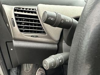 Lancia Ypsilon 1.2-16V 80pk Argento - nap - airco - cruise contr - lmv - nieuw apk 10-11-2026 - elektr ramen picture 30