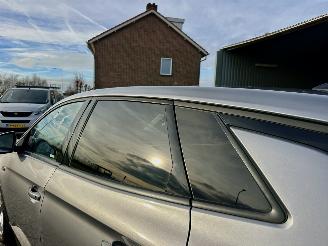 Opel Grandland X 1.2 Turbo 131pk 6-bak Online Edition - nap - navi - clima - cruise - pdc v+a - carplay - privacy glass picture 93