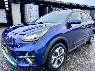 Kia e-Niro 64kWh 204pk aut DynamicPlusl - nap - schuifdak - carplay - keyless - stuurverw - front + line assist picture 2