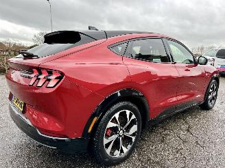 Ford Mustang Mach-e 75 kWh awd 371pk aut premium - pano - 360cam - leer - stoel + stuurverw - b&o - front + line + side assist picture 5