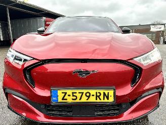 Ford Mustang Mach-e 75 kWh awd 371pk aut premium - pano - 360cam - leer - stoel + stuurverw - b&o - front + line + side assist picture 3