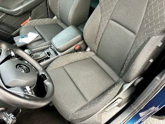 Skoda Karoq 1.5 TSI 150pk 7-Traps aut Bus.Edition - nap - navi - stoelverw - pdc - front assist - keyless start - inkl trekh picture 49