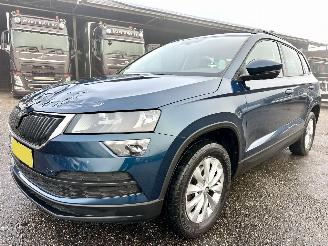 Skoda Karoq 1.5 TSI 150pk 7-Traps aut Bus.Edition - nap - navi - stoelverw - pdc - front assist - keyless - inkl trekh picture 2