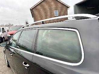 Volkswagen Passat 1.4 TSI 122pk dsg aut + f1 Highline - nap - dvd in hoofdsteunen - navi - clima - cruise - leer + stoelverw picture 90