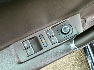 Volkswagen Passat 1.4 TSI 122pk dsg aut + f1 Highline - nap - dvd in hoofdsteunen - navi - clima - cruise - leer + stoelverw picture 42