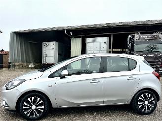 Vaurioauto  passenger cars Opel Corsa-E 1.0 Turbo Online Edition 2017/9