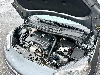 Opel Adam Cabrio 1.0 turbo 90pk 6-bak Rocks Online Ed - nap - clima - cruise - pdc v+a - 17 inch - side assist - elektr dak picture 67