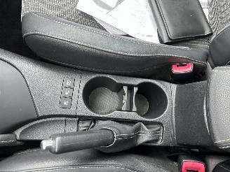 Toyota Auris Touring Sports Gereserveerd 1.8 Hybrid 123pk aut Exe - pano - nap - navi - camera - keyless - front + line + park assist picture 31