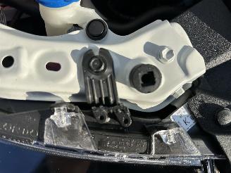 Suzuki Swace 1.8 Hybrid 148pk aut Style - front + line + side + park assist - camera - keyless - stoelverw - stuurverw - parelmoer picture 12