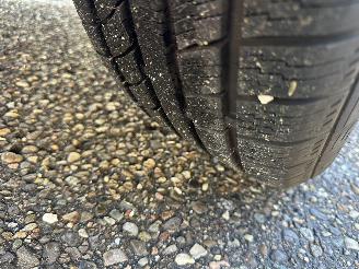 Suzuki Swace 1.8 Hybrid 148pk aut Style - front + line + side + park assist - camera - keyless - stoelverw - stuurverw - parelmoer picture 67