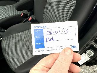 Nissan Micra 1.2i 80pk Connect Edition 5drs - navi - clima - cruise - pdc v+a - licht + regensensor - gebruikerssporen picture 32