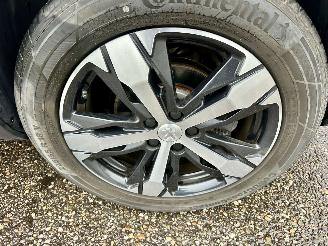 Peugeot 5008 1.2T 131pk 6-traps aut + F1 Crossway 7Pers - navi - leer - virtual - camera v+a - line + side assist - 50dkm picture 89