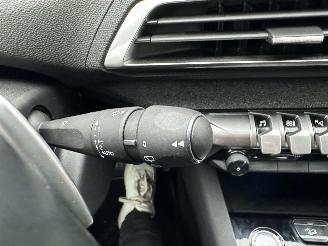 Peugeot 5008 1.2T 131pk 6-traps aut + F1 Crossway 7Pers - navi - leer - virtual - camera v+a - line + side assist - 50dkm picture 47