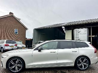 škoda osobní automobily Volvo V-60 2.0 B4 R-Design 2020/7