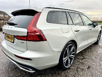 Volvo V-60 2.0 B4 R-Design picture 5