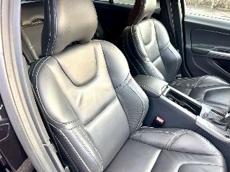 Volvo V-60 2.4 D5 Hybrid aut AWD R-Design - schuifdak - leer - nav - cam - front + line + side assist - harman/kardon picture 57