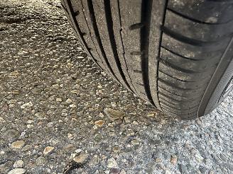 Toyota Corolla Touring sports 1.8 Hybrid aut Dynamic - nap - keyless - navi - cam - trekh - front + line assist - pdc v+a picture 78