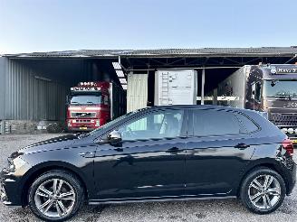 krockskadad bil auto Volkswagen Polo 1.0 TSI 95pk automaat R-Line Ed - nap - navi - acc - front assist - carplay - camera - pdc v+a 2021/10