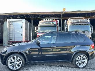 uszkodzony samochody osobowe BMW X5 xDrive30d 235pk 6-traps aut Executive 7Pers - nav - camera - leer + stoelverw - 20 inch m-sport - zwarte hemel - trekh 2010/2