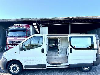 uszkodzony samochody osobowe Opel Vivaro 1.9 CDTI 82pk L2/H1 Comf 3 Persoons - nap - 2x schuifdeur - klapdeuren - elektr ramen + spiegels 2005/6