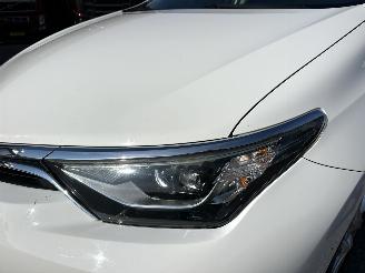 Toyota Auris Touring Sports Gereserveerd 1.8 Hybrid 123pk aut Lease pro - pano - nap - front + line + park assist - keyless entry + start - stoelverw picture 112