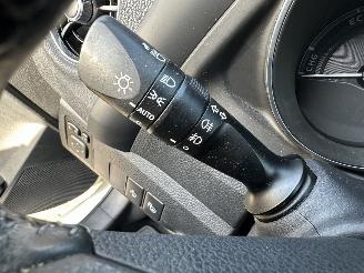 Toyota Auris Touring Sports Gereserveerd 1.8 Hybrid 123pk aut Lease pro - pano - nap - front + line + park assist - keyless entry + start - stoelverw picture 25