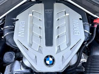 BMW X6 xDrive50i 4.4 TwinTurbo 408pk 8-traps aut + f1 Exe - facelift - hud - 22 inch - softclose - stuurverw - keyless picture 85