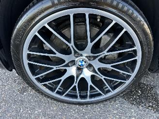 BMW X6 xDrive50i 4.4 TwinTurbo 408pk 8-traps aut + f1 Exe - facelift - hud - 22 inch - softclose - stuurverw - keyless picture 96