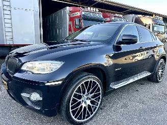BMW X6 xDrive50i 4.4 TwinTurbo 408pk 8-traps aut + f1 Exe - facelift - hud - 22 inch - softclose - stuurverw - keyless picture 2
