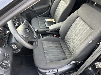 Volkswagen Polo 1.4 TDI 75pk BlueMotion 5drs - navi - clima - cruise - facelift - bleutooth - pdc v+a - front assist - privacy glass picture 42