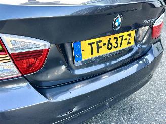 BMW 3-serie 318i 2.0 129pk 6-bak Executive sedan - xenon - clima - 58dkm - 19 inch performance + 4x goede hankook picture 86