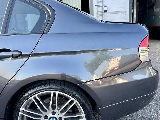 BMW 3-serie 318i 2.0 129pk 6-bak Executive sedan - xenon - clima - 58dkm - 19 inch performance + 4x goede hankook picture 83