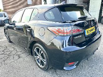 Lexus Ct 200h Hybrid 123pk aut Business Line - nap - navi - camera - dealer onderhouden - licht + regens + dimmend spiegel picture 6