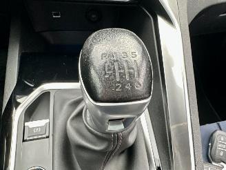 Peugeot 3008 1.2T PureT 131pk 6-bak GT-Line - 54dkm nap - pano - sfeerverl - keyless - camera - line + side + front assist picture 38