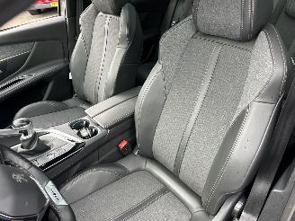 Peugeot 3008 1.2T PureT 131pk 6-bak GT-Line - 54dkm nap - pano - sfeerverl - keyless - camera - line + side + front assist picture 20
