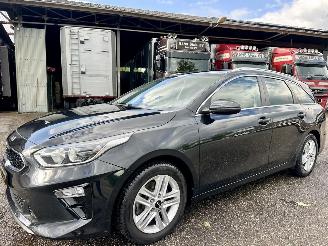 Kia Ceed Sportswagon 1.5 T-GDi 6-bak 160pk DynamicLine - nap - navi - camera - line assist - carplay - pdc - trekh picture 2