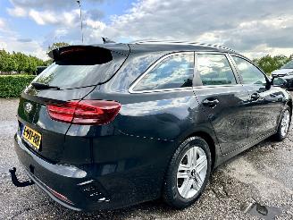 Kia Ceed Sportswagon 1.5 T-GDi 6-bak 160pk DynamicLine - nap - navi - camera - line assist - carplay - pdc - trekh picture 5