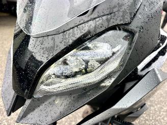 BMW F 900 R XR Triple Black 105pk - 2025 - 8885km - verwarmde handvatten - keyless - alarm - brembo -hoogte verstelling veer picture 6
