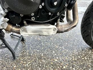 BMW F 900 R XR Triple Black 105pk - 2025 - 8885km - verwarmde handvatten - keyless - alarm - brembo -hoogte verstelling veer picture 20