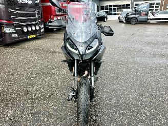 BMW F 900 R XR Triple Black 105pk - 2025 - 8885km - verwarmde handvatten - keyless - alarm - brembo -hoogte verstelling veer picture 54