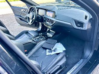 BMW 1-serie M135i xDrive 306pk aut + f1 High Exe M-Sport Performance - pano - nap - hud - harman/kardon - keyless - kuipstoelen picture 17